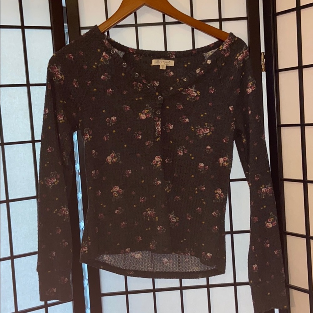 Floral long sleeve